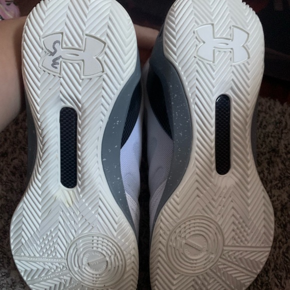 Under Armour White and Gray High-Top Sneakers Mens size 6 like new - Picture 5 of 8